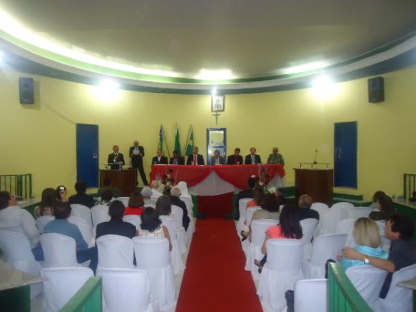 Câmera Municipal realiza Seção Solene e entrega títulos de Cidadão Florianense.(Imagem:FlorianoNews)