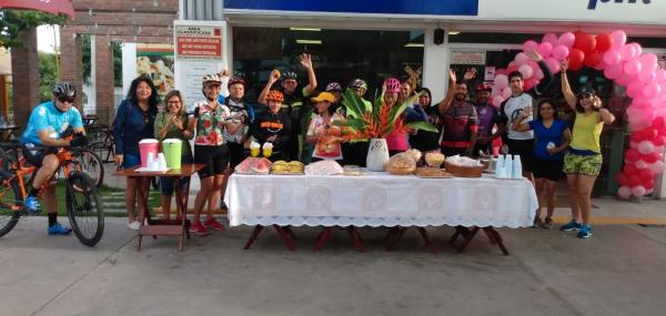  Passeio cicl&iacute;stico &eacute; realizado em Floriano para homenagear as mulheres.(Imagem:FlorianoNews)