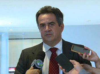 Ciro declara voto em Lula para acalmar ânimo de petistas