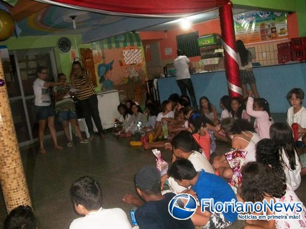 Escola Pequeno Pr&iacute;ncipe encerrou ano letivo com III Noite do Pijama.(Imagem:FlorianoNews)