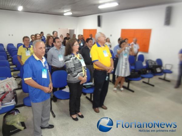 Rotarianos participam de Semin&aacute;rio de Treinamento em Floriano.(Imagem:FlorianoNews)