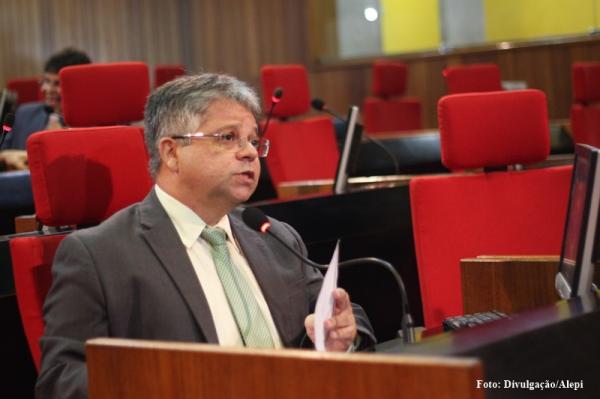 Gustavo Neiva discordou da decisão do STF que garantiu o regime de urgência na tramitação do texto