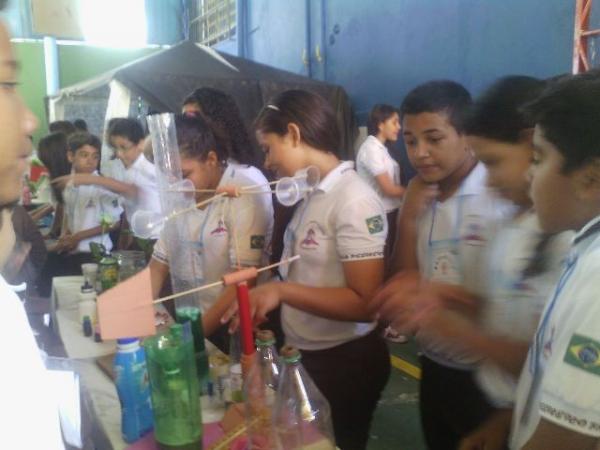 Escola Pequeno Pr&iacute;ncipe realizou XVII Feira de Ci&ecirc;ncias.(Imagem:EPP)