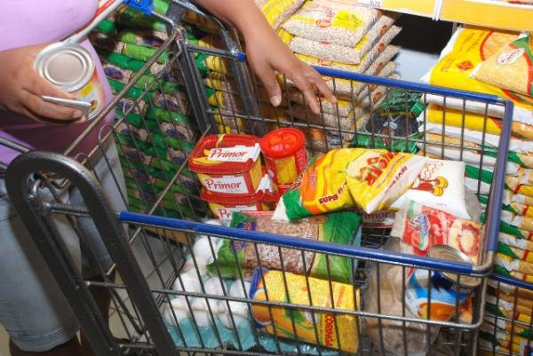 Cesta básica tem aumento de 1,76% em Floriano, diz pesquisa
