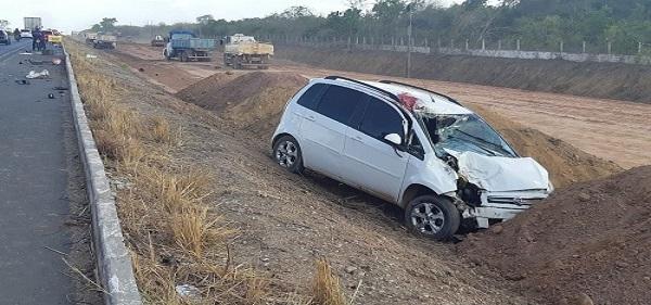 Acidente aconteceu no in&iacute;cio da tarde de segunda-feira (21), no Km 12. (Imagem:Divulga&ccedil;&atilde;o)