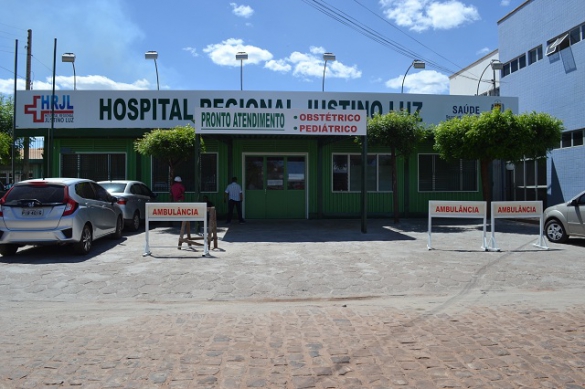 Governo avalia funcionamento de parcerias no hospital de Picos