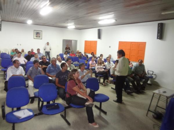 PMF realiza capacita&ccedil;&atilde;o para os  gestores sobre administra&ccedil;&atilde;o p&uacute;blica.(Imagem:FlorianoNews)
