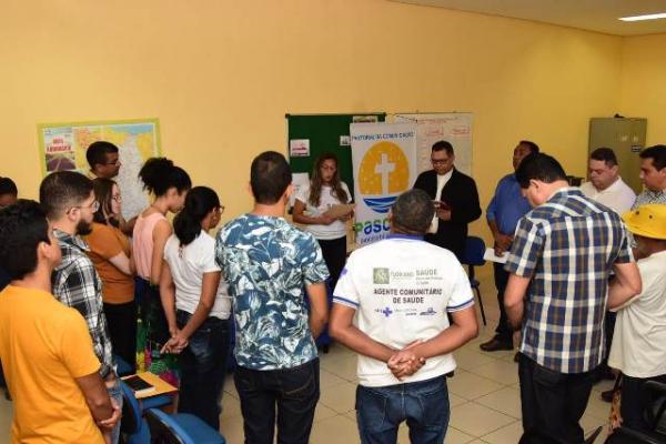 Dom Edivalter e PASCOM iniciam visitas aos ve&iacute;culos de comunica&ccedil;&atilde;o de Floriano.(Imagem:PASCOM )