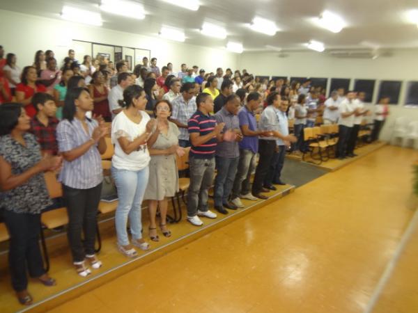 Aprovados no Concurso P&uacute;blico tomam posse em Floriano.(Imagem:FlorianoNews)
