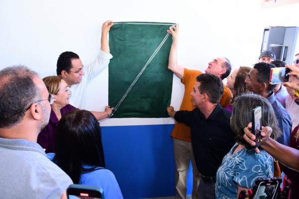 Poder Legislativo de Floriano participa das atividades pelos 128 anos de Floriano neste dia 30.(Imagem:CMF)