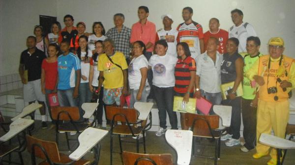 Delega&ccedil;&otilde;es participantes do 6&ordm; Torneio de Futsal Feminino.(Imagem:FlorianoNews)