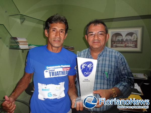 Lu&iacute;s Alves e o Vice-prefeito Salom&atilde;o Holanda(Imagem:FlorianoNews)