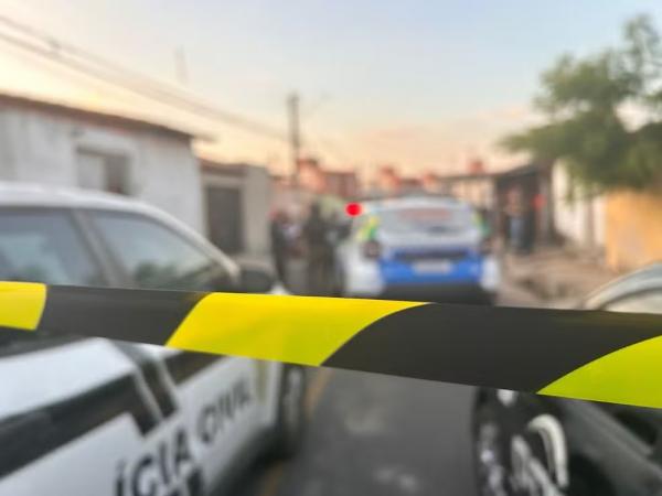 Caseiro de 49 anos é morto a facadas em Teresina; companheira suspeita do crime se entrega à polícia