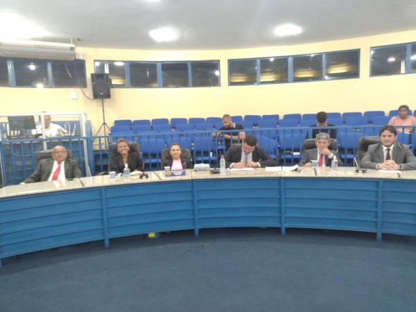 Vereadores antecipam sess&atilde;o e encerram quinzena com aprova&ccedil;&atilde;o de nove projetos de lei(Imagem:FlorianoNews)