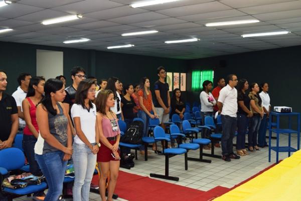 Acadêmicos da UESPI promovem o I Encontro de História de Floriano e Microregião.(Imagem:Waldemir Miranda)
