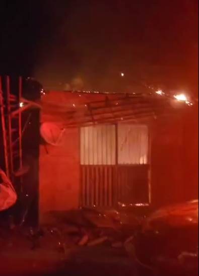 Duas crianças morrem carbonizadas em incêndio na casa onde moravam em Água Branca