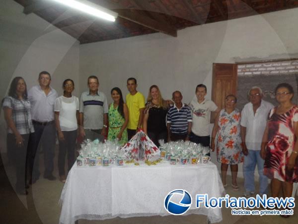 Nova diretoria toma posse na Associa&ccedil;&atilde;o de Moradores do Bairro Irapu&aacute; II.(Imagem:FlorianoNews)