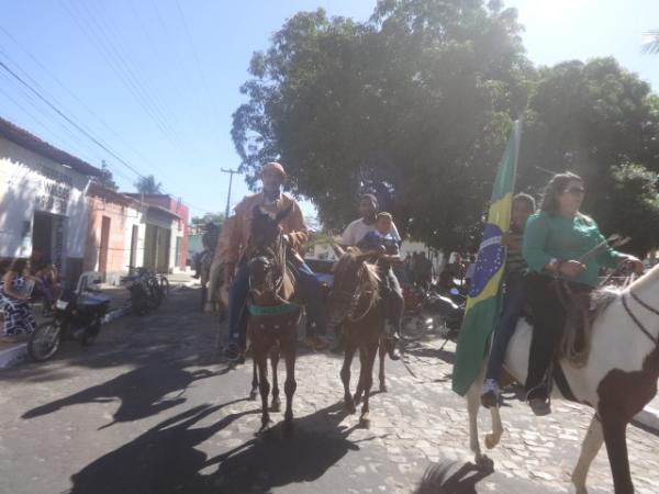 Cavalgada e Missa do Vaqueiro movimentam festejos de Santo Ant&ocirc;nio em Jerumenha.(Imagem:FlorianoNews)