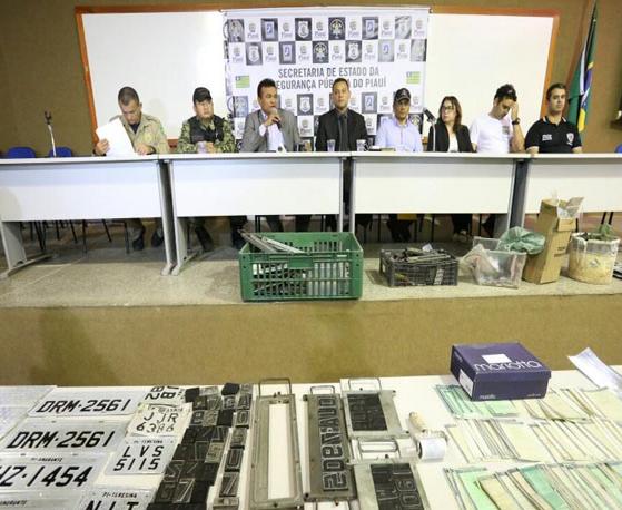 Mais de 200 documentos roubados são localizados durante operação