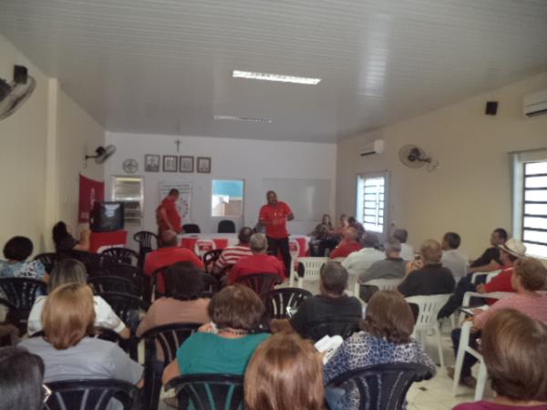 SINSEP-PI realizou encontro com servidores da região em Floriano