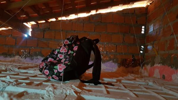 Polícia encontra droga no forro de residência e prende uma pessoa em Teresina