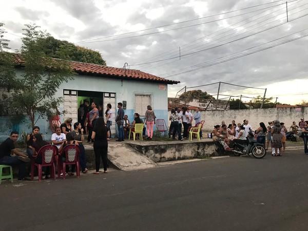 Corpo de Gabriel Brenno &eacute; velado em Caxias, no Maranh&atilde;o.(Imagem:David Peres/TV Mirante)