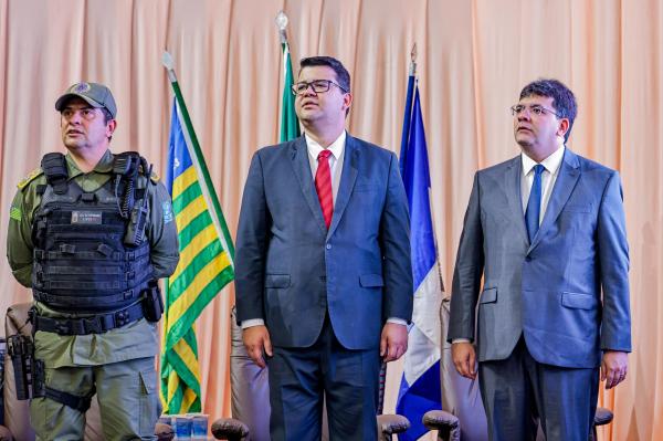 Comandante-geral da PMPI, coronel Scheiwann Lopes; secret&aacute;rio de Seguran&ccedil;a, Chico Lucas e governador Rafael Fonteles. (Imagem:Divulga&ccedil;&atilde;o)