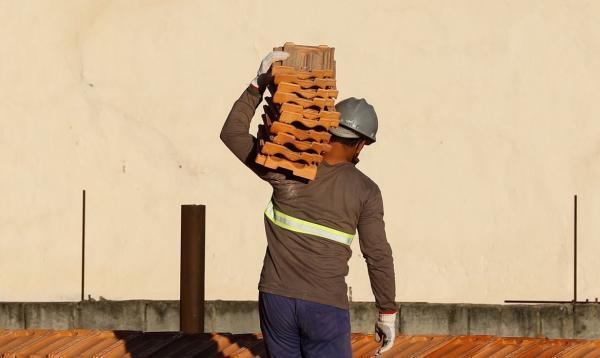 Feira de Empregabilidade oferece vagas na construção civil