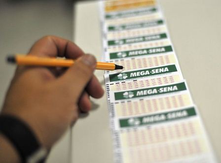 Mega-Sena acumula e pode pagar R$ 5 milhões no próximo concurso