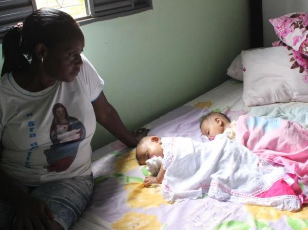 Após perder filha, avó pede doações para cuidar das netas gêmeas no PI