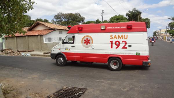 SAMU est&aacute; regularizando a situa&ccedil;&atilde;o das ambul&acirc;ncias para poderem come&ccedil;ar a funcionar.(Imagem:FlorianoNews)