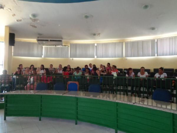Profissionais de saúde de Floriano discutem reajuste salarial