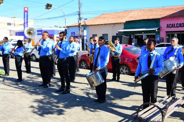 Vereadores participam oficialmente da abertura da Semana da P&aacute;tria em Floriano(Imagem:C&acirc;mara Municipal de Floriano )