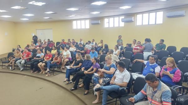 Secretaria de Turismo e Desenvolvimento Econômico reúne barraqueiros para alinhar organização do Carnaval 2026(Imagem:FlorianoNews)