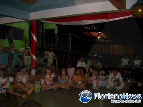 Escola Pequeno Pr&iacute;ncipe encerrou ano letivo com III Noite do Pijama.(Imagem:FlorianoNews)