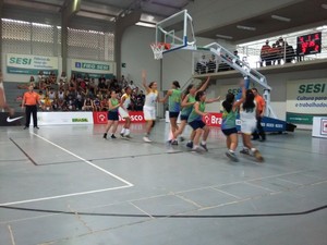 Piauienses enfrentam infecção intestinal e derrotas no basquete