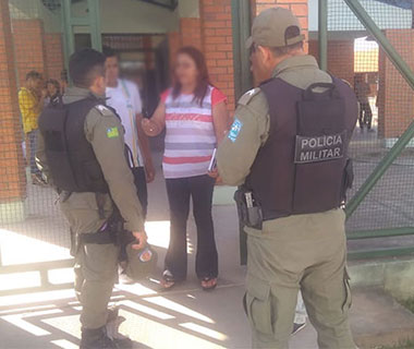 Bando invade escola, fere vigias e causa pânico na zona Leste de Teresina