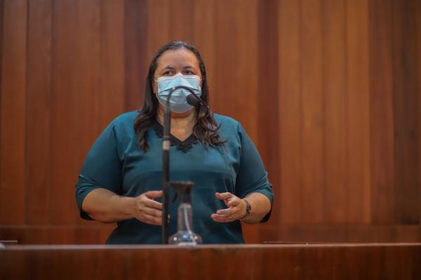 Deputada Elis&acirc;ngela Moura (PC do B)(Imagem:Alepi)