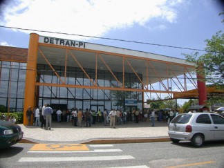 TCE mostra que setor de licitações do Detran é uma zorra