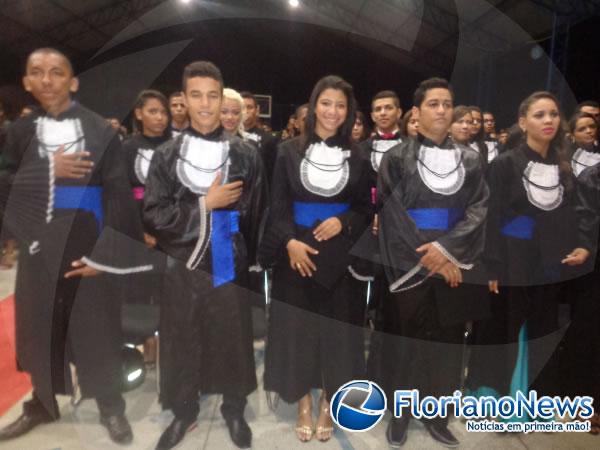CEEP de Floriano forma oito turmas de cursos t&eacute;cnicos profissionalizantes.(Imagem:FlorianoNews)
