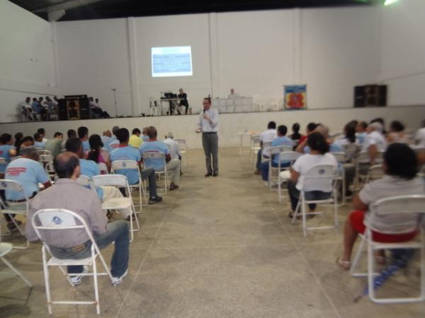 Terço dos Homens realiza encontro no CEC