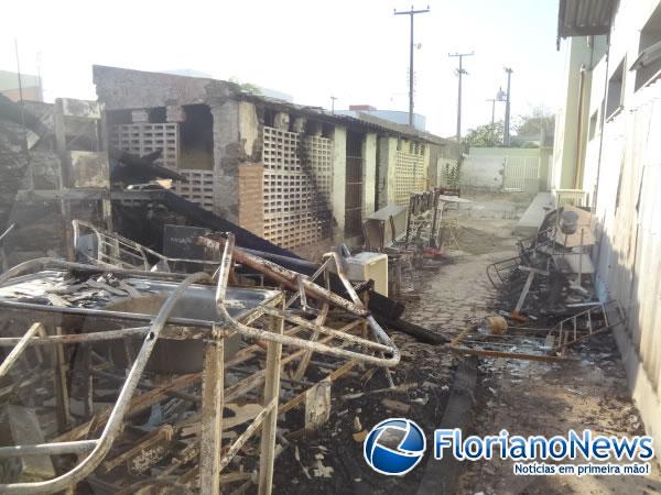 Incêndio atinge parte do Hospital Regional Tibério Nunes em Floriano