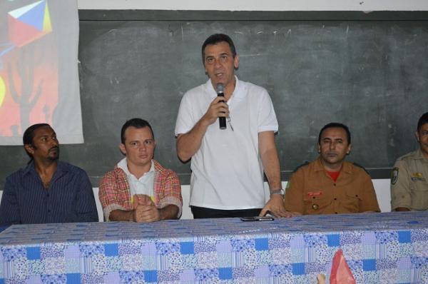 Prefeito Gilberto J&uacute;nior(Imagem:Waldemir Miranda e Luan Gon&ccedil;alves)