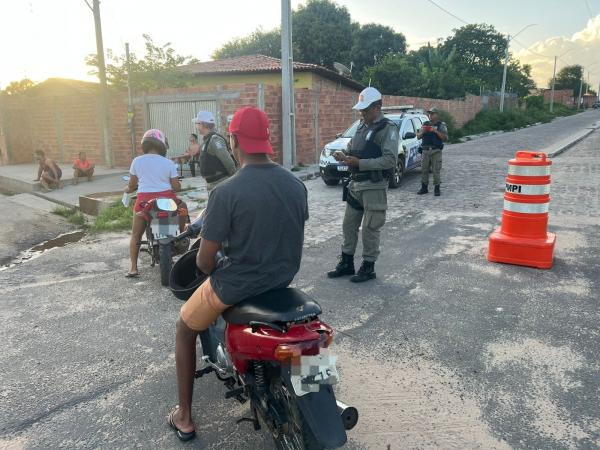 Blitz operacional reforça segurança e combate infrações em Floriano.(Imagem:Divulgação/PM)