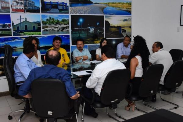 Reunião entre o prefeito Joel Rodrigues e COEF define o formato do Carnaval 2020