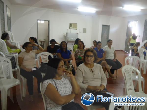 Gerência Regional de Educação realiza reunião com servidores.(Imagem:FlorianoNews)