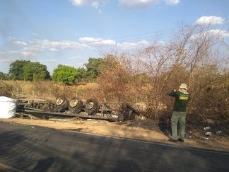 Semar fiscaliza retirada de produto tóxico da BR-135