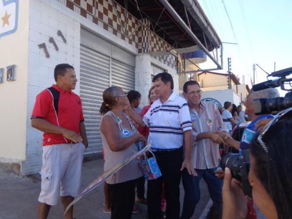 Wellington Dias realiza caminhada em Floriano.(Imagem:FlorianoNews)