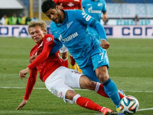 Spartak é punido por episódio de racismo de torcedores contra Hulk
