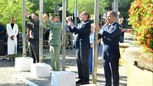 129 anos - Poder Legislativo prestigia ato c&iacute;vico pelo Dia da Bandeira de Floriano(Imagem:CMF)
